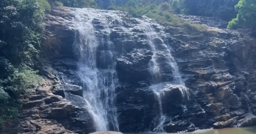 Best Time to Visit Coorg Chikmagalur 2025 – मौसम का सही चुनाव
